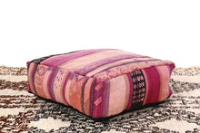 Load image into Gallery viewer, Seating moroccan pillow 
