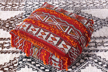 Load image into Gallery viewer, Pouf kilim 
