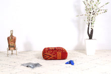 Load image into Gallery viewer, Square pouf kilim 
