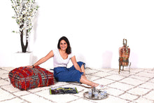 Load image into Gallery viewer, Moroccan kilim pouf 
