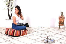 Load image into Gallery viewer, Vintage Kilim Pouf 
