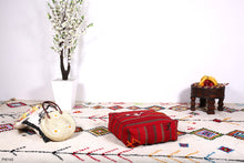 Load image into Gallery viewer, Pouf kilim 
